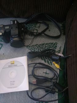 Nikon Coolpix Camera Set. $75