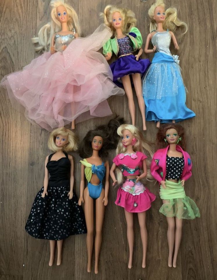 Mattel 1966 Barbies /genuine Barbie clothes