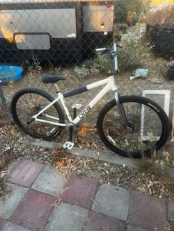 Wheelie bike