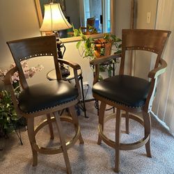 2 solid wood and leather bar hight stools