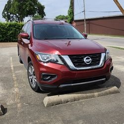 2017 Nissan Pathfinder