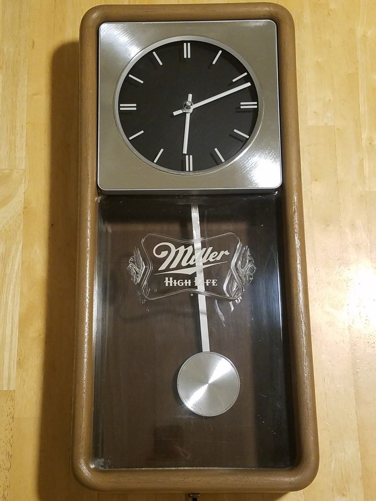 Miller High Life Beer Vintage Clock