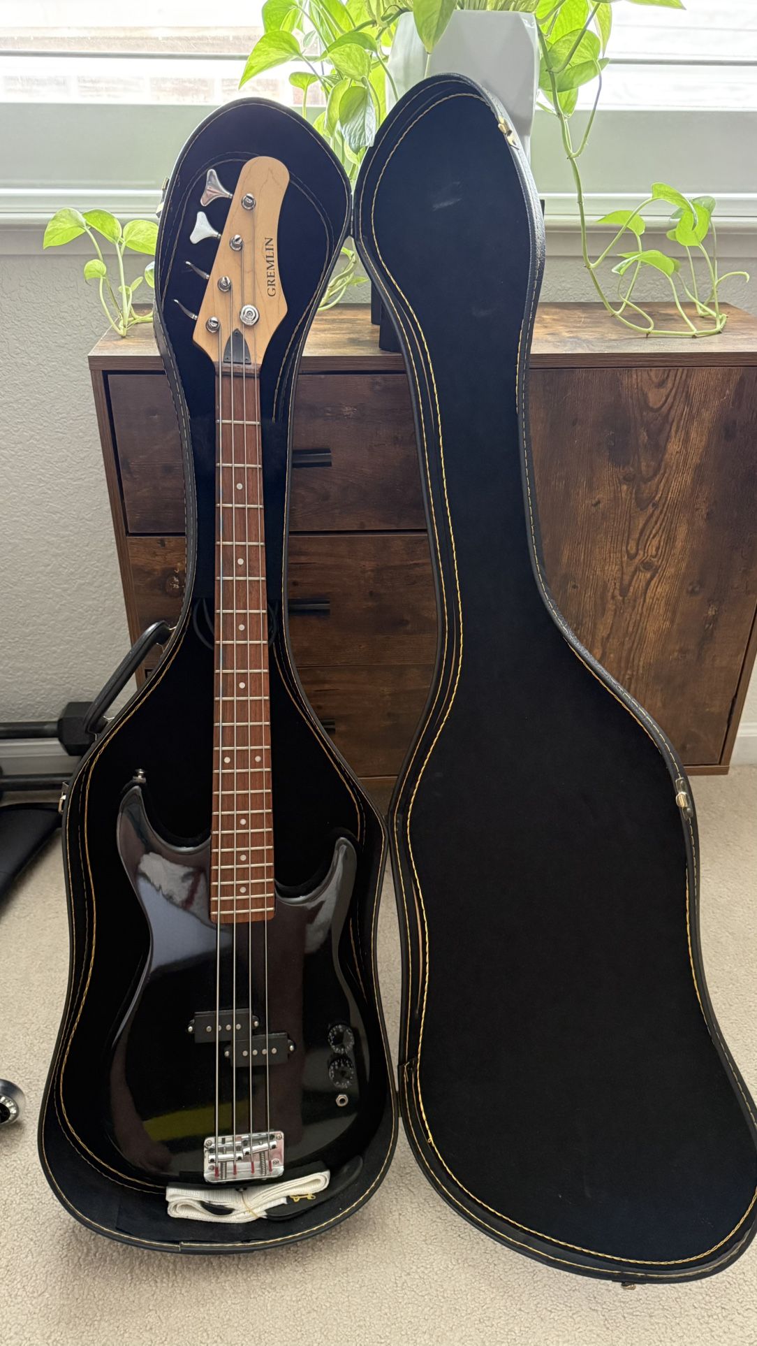 Gremlin Electric Bass