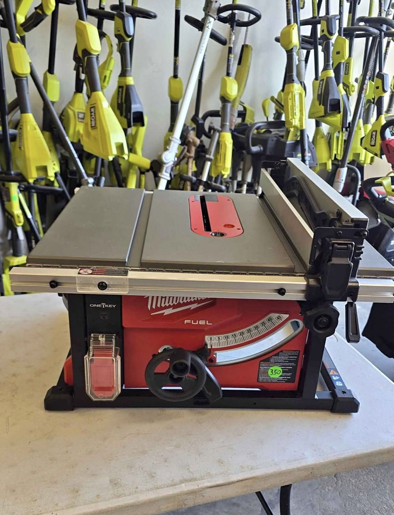 Milwaukee Table Saw m18