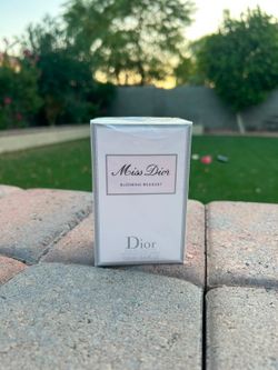 Miss Dior Blooming Bouquet perfume