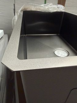 FDA-Compliant Scratch-Resistant Industrial-Grade Nano-Shield 32x19 undermount sink