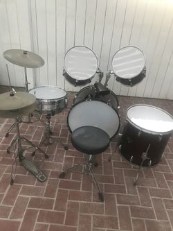 Defender drum set