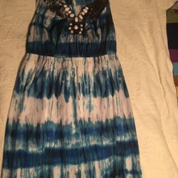 Woman’s Maxi Dress