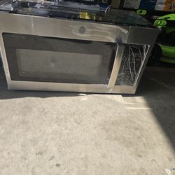 GE
1.7 cu. ft. Over the Range Microwave with Sensor Cooking in Stainless Steel