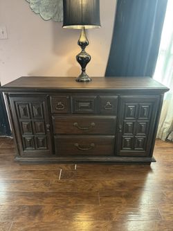 Beautiful Dresser/entertainment Center 