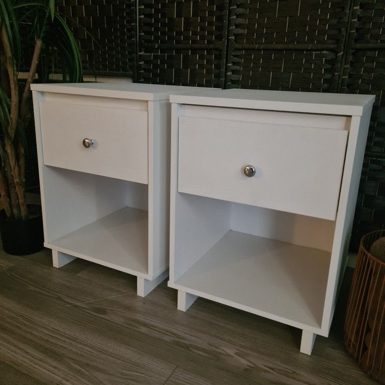 *Custom Finish* 1-Drawer Nightstands / By Yours Truly