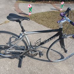 Giant OCR 1 W Small Frame Road Bike 105 with Xero Lite Wheels Tuned Up - $170 FIRM 
