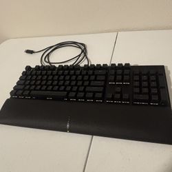 Corsair LED 100% keyboard (10 color options)