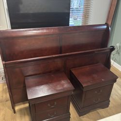 queen bed frame whit 2 end table