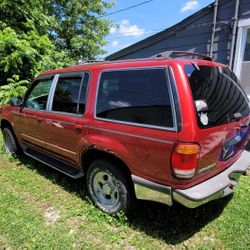 1998 Ford Explorer