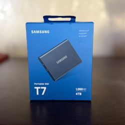 Samsung  Portable SSD  T9 4TB