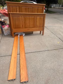 Full size  solid oak bed