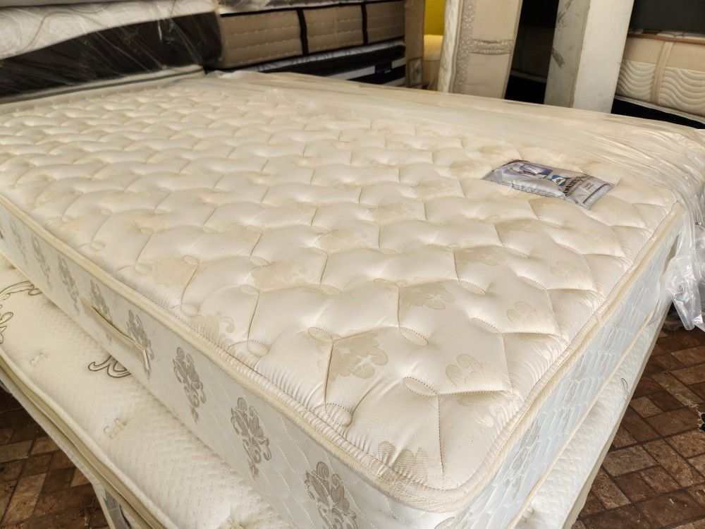 Mattress And Box Spring Queen Size 