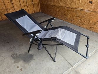 Folding Zero Gravity Recliner Lounge Chair