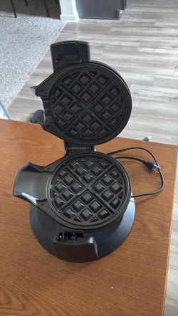 Gourmia waffle maker