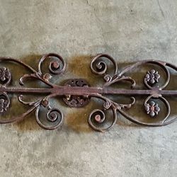 Discounted. Metal Scrolled Farmhouse Wall Decor