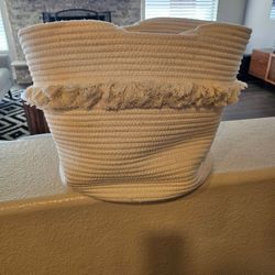 Storage basket/bag