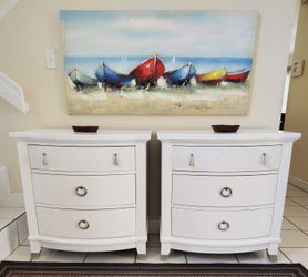 PAIR OF ASHLEY FURNITURE SOLID WOOD NIGHTSTANDS NIGHT TABLES DELIVERY AVAILABLE