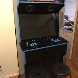 Arcade Cabinet  with over 16000 games