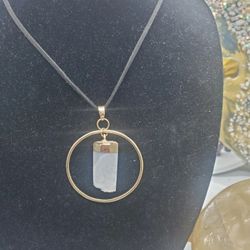Handmade White Agate Pendant Necklace 