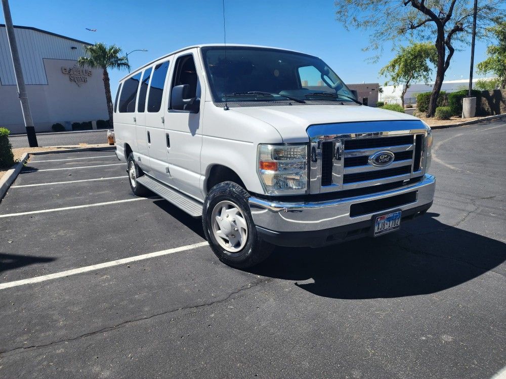 2009 Ford E-350