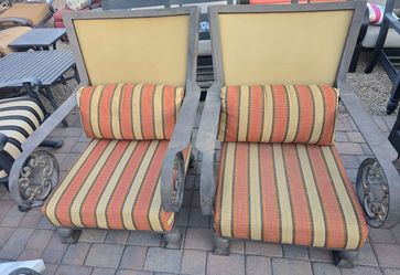 $1000 BEAUTIFUL BIG QUALITY CHAIRS CASTELLE CUSHIONS FREE IF YOU WANT THEM WITH THE PURCHASE