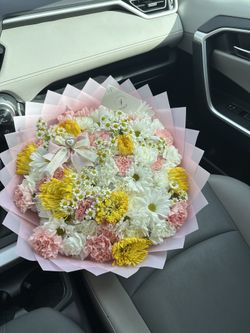 Mixed Floral Bouquet // Ramo De Flores