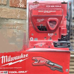 Milwaukee Tubing Cutter And Xc Battery Combo 