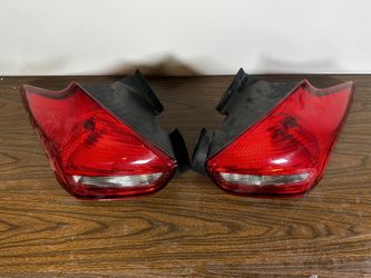  Ford Focus Taillights 