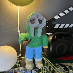 Mf Doom Statue 