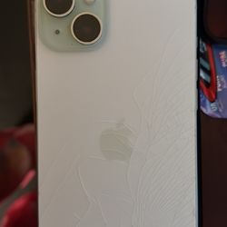 iPhone 15 Plus (green)