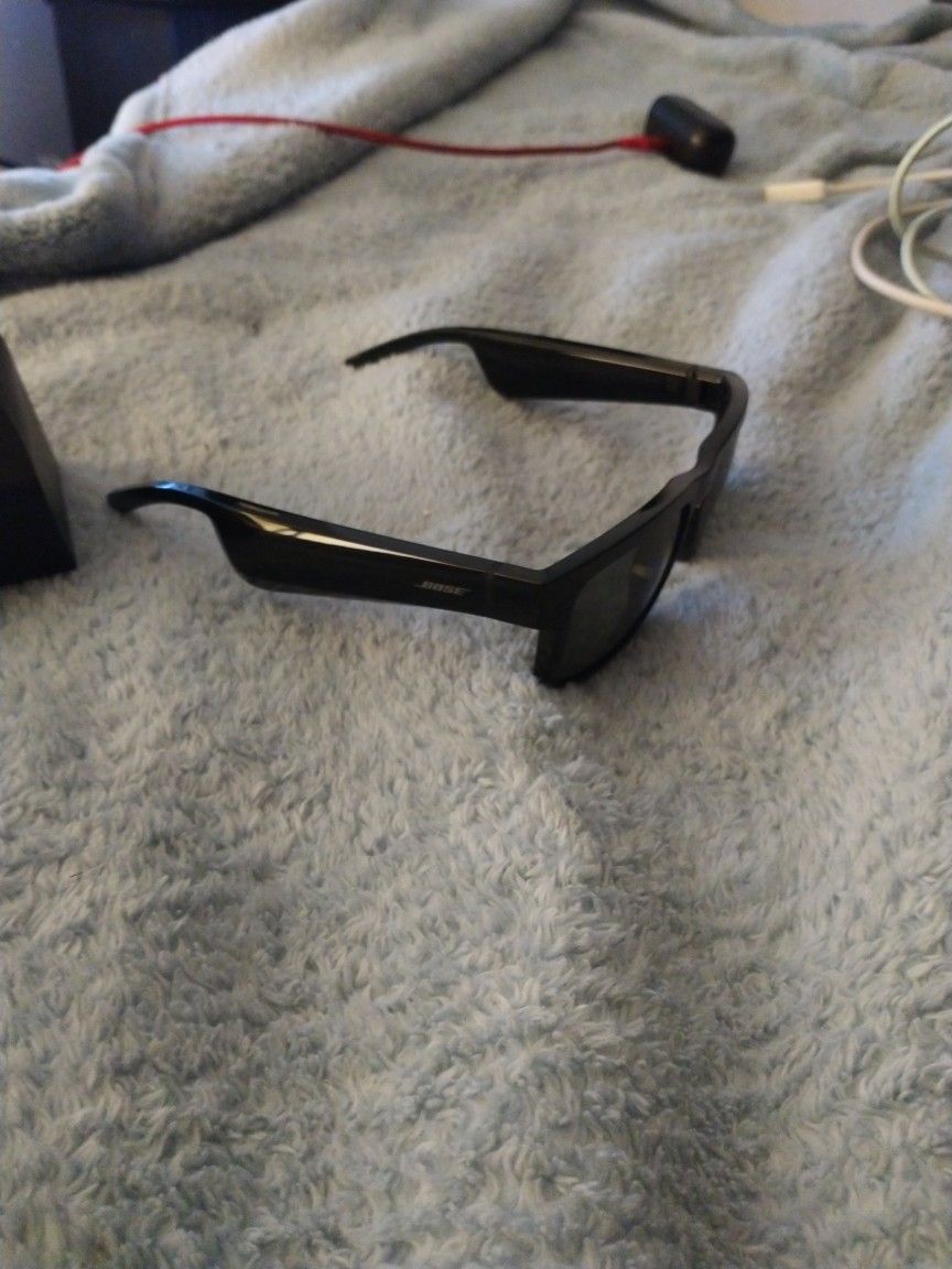 Bose BlueTooth Sunglasses