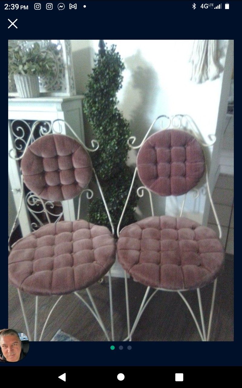 Vanity Chairs 