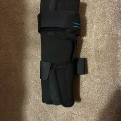 Knee Brace