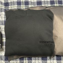 Black Essential Hoodie (S)