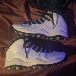 JORDAN STEAL 10s And 6s for Sale in Orlando FL OfferUp