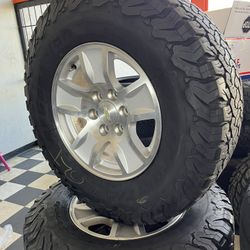 🔥✅vendo Rines Nuevos 17x9 De Ancho De 6 Virlos Con Llantas 285/70/R17 Bfgoodrich Por $450