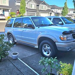 Ford Explorer Eddie bauer