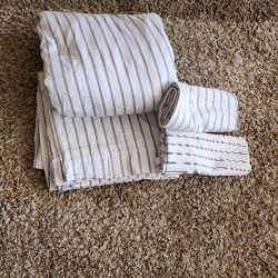 Sheet Set And 2 Pillow Cases