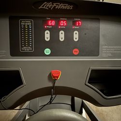 Life Fitness Treadmill $275 Obo