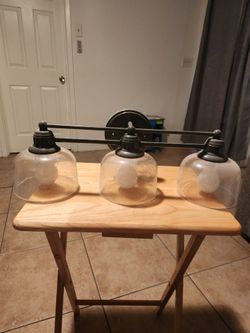 Bathroom vanity light