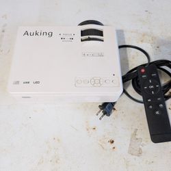 Auking Projector