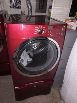 Electrolux Frontload Oversized Capacity Electric Dryer On Pedestal