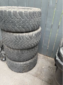 Tires 40 % life