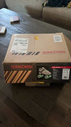 Roller skates  size 6
